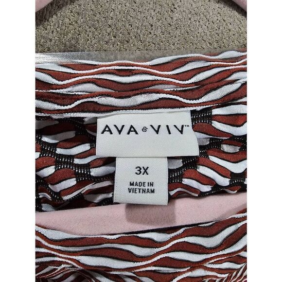 Ava & Viv Blouse. Long sleeved top. Plus Size. - Picture 4 of 6